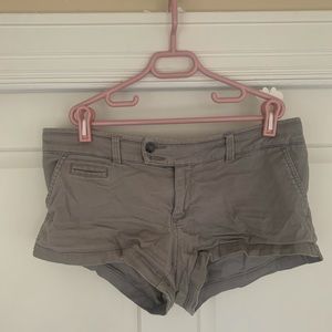 American Eagle grey twill shorts